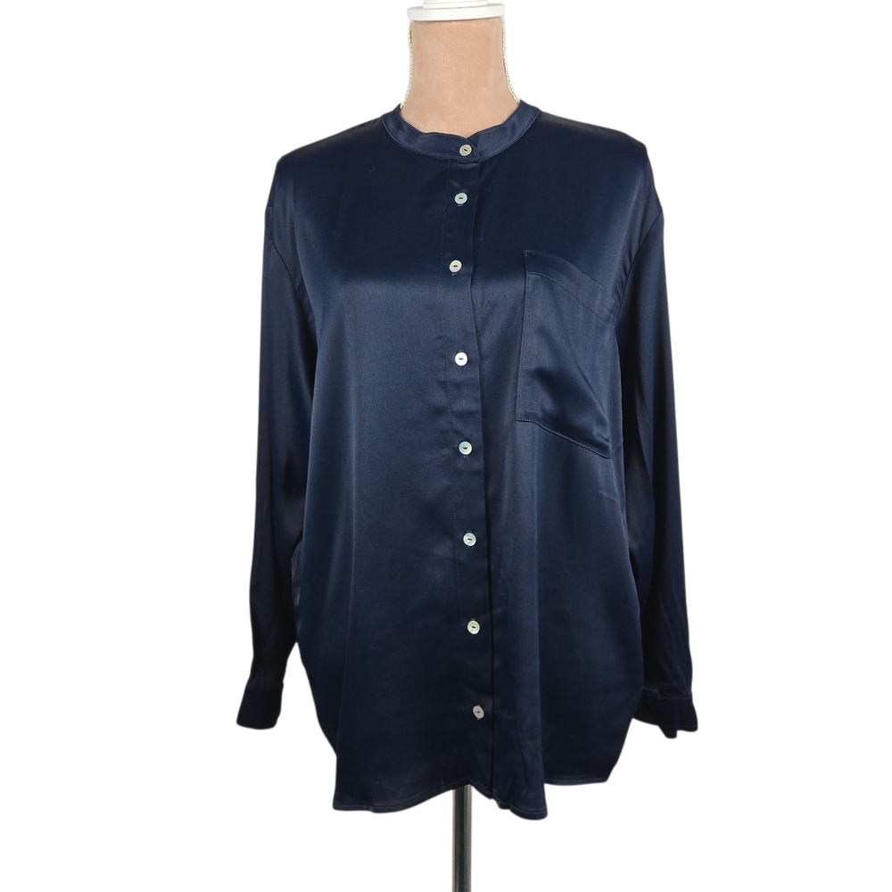 NWPT DONNI. Satiny Mandarin Collar Button Down Shirt Navy Size Small